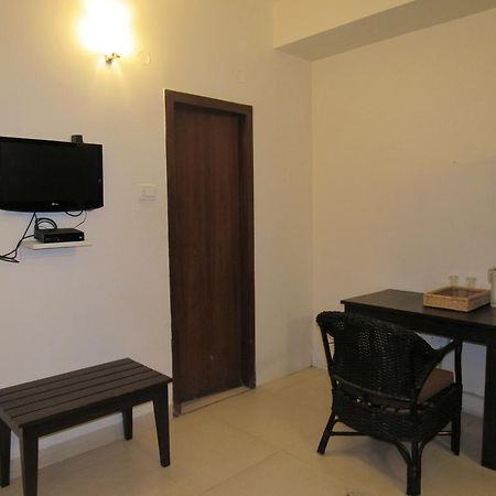Luxtay Suites Bangalore Extérieur photo