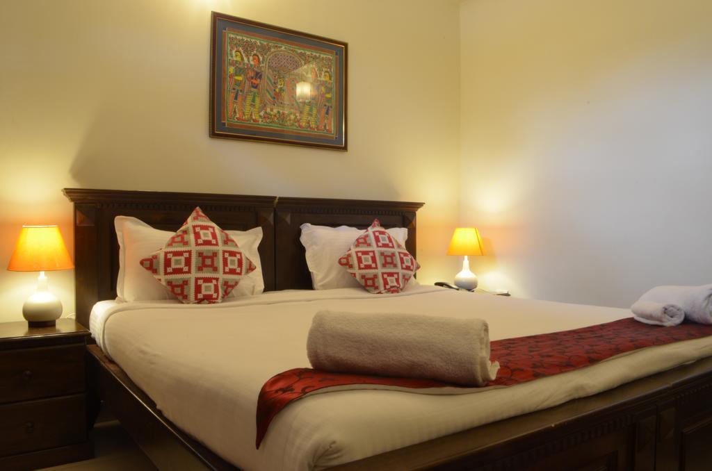 Luxtay Suites Bangalore Chambre photo